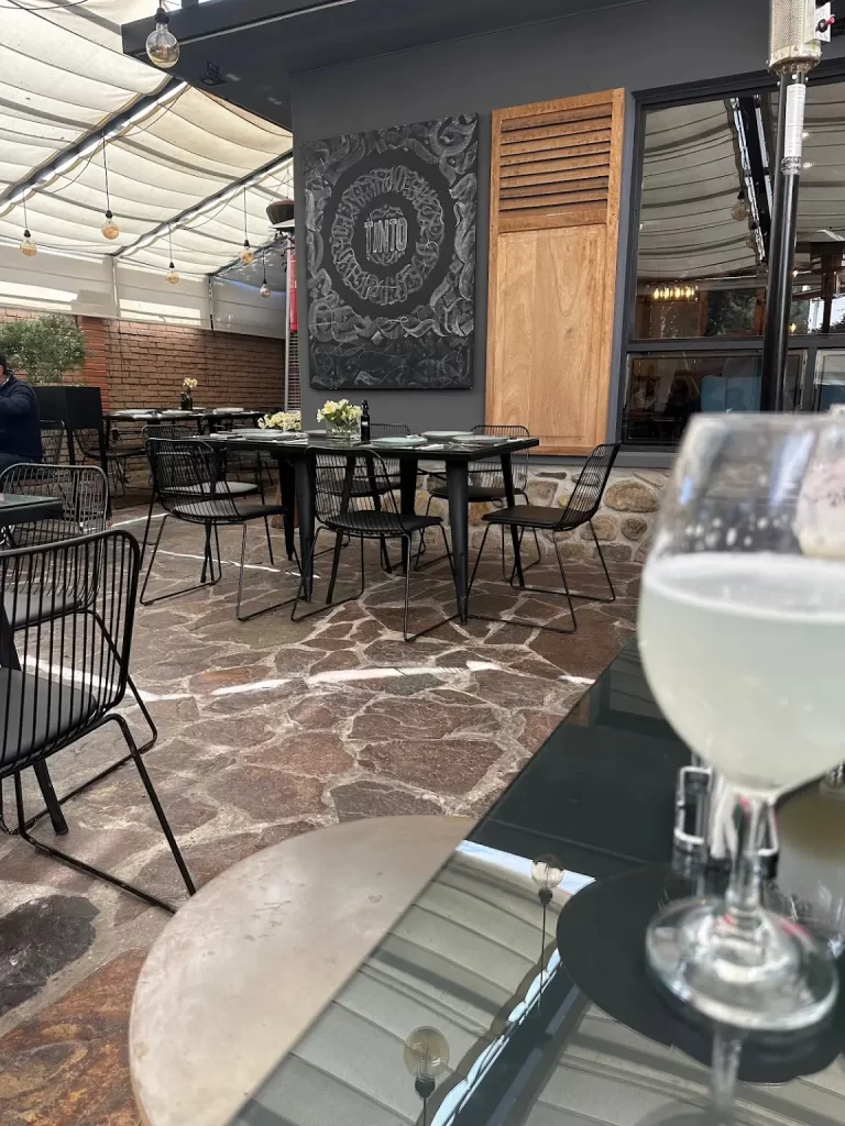 TINTO meats & wines - La Paz