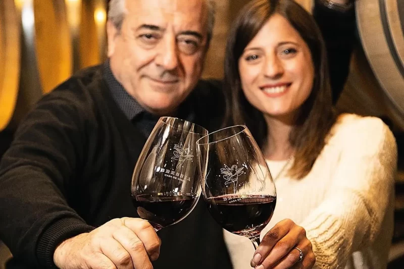 TINTO Distribuidor Autorizado para Bolivia de Bodega Bressia.